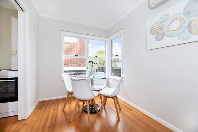 Photo of property in 1/38 Elliott Avenue, Bayview, Auckland, 0629