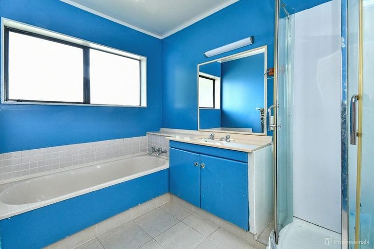 Photo of property in 35 Calluna Crescent, Totara Heights, Auckland, 2105