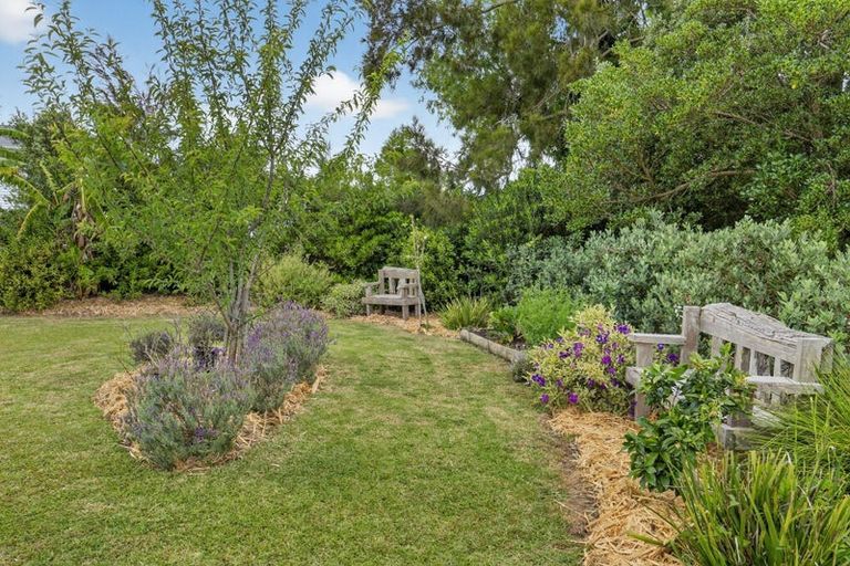 Photo of property in 1893 Paparoa Valley Road, Paparoa, 0571