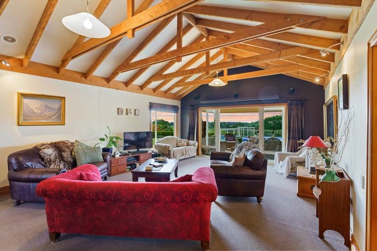 Photo of property in 101 Forest Lakes Road, Otaki, 5583