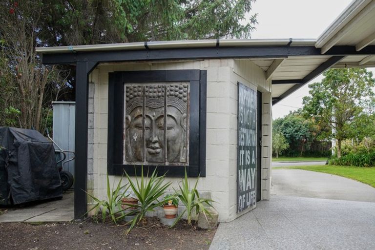 Photo of property in 32 Te Moana Road, Waikanae Beach, Waikanae, 5036