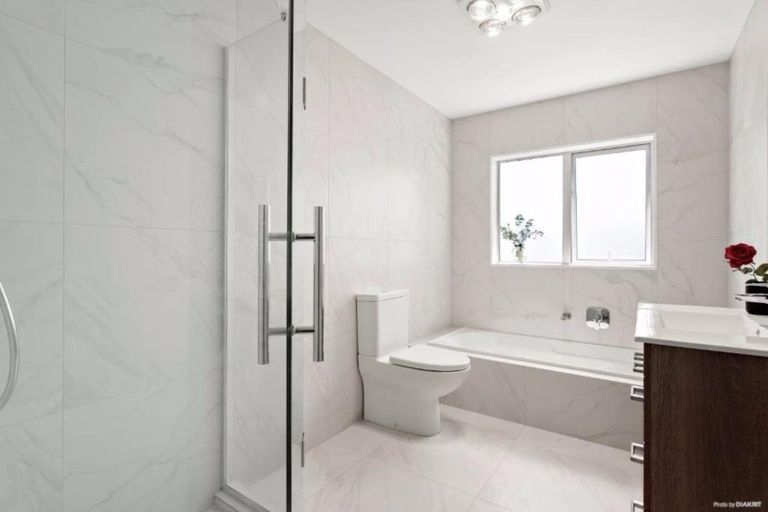 Photo of property in 109 Kowhai Road, Mairangi Bay, Auckland, 0630