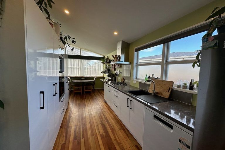 Photo of property in 49 Hume Street, Waitara, 4320