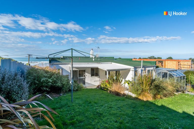 Photo of property in 986 Brighton Road, Brighton, Dunedin, 9035