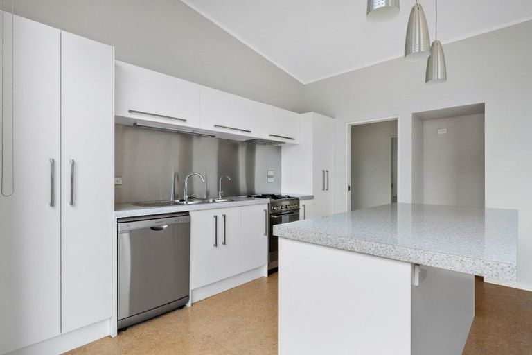 Photo of property in 37 Driftwood Place, Mangawhai Heads, Mangawhai, 0505