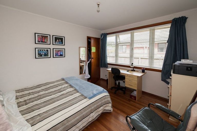 Photo of property in 28 Auburn Avenue, Upper Riccarton, Christchurch, 8041