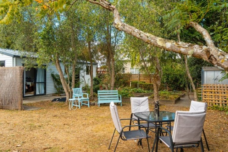 Photo of property in 70 Cologne Street, Martinborough, 5711