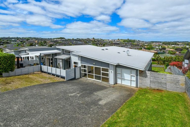 Photo of property in 29 Ina Ville Drive, Pukekohe, 2120