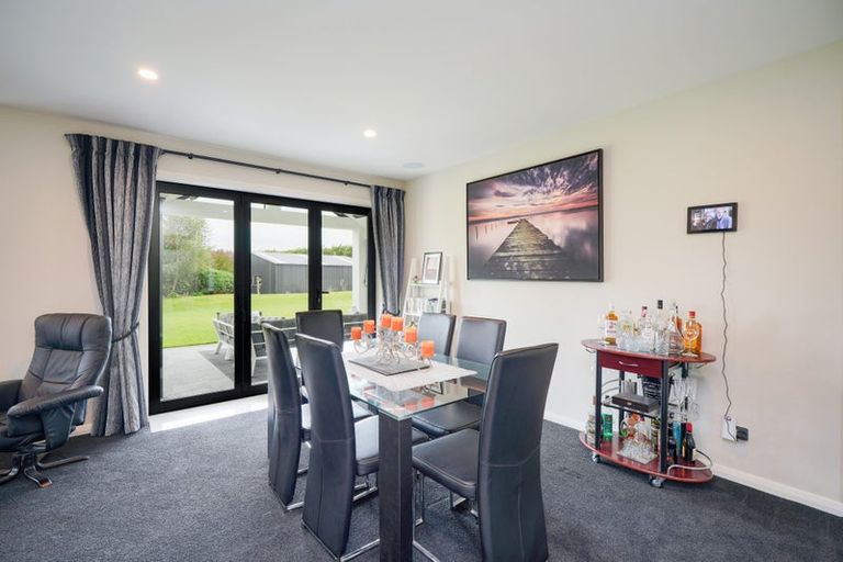 Photo of property in 171 Dunns Road, Otatara, Invercargill, 9879