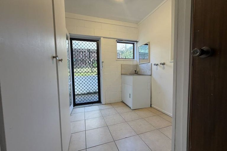 Photo of property in 73 Redoubt Road, Goodwood Heights, Auckland, 2105