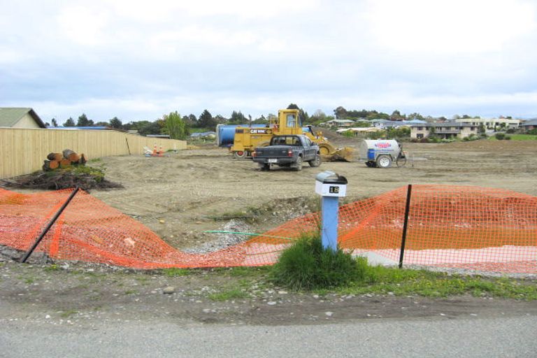 Photo of property in 18 Tahi Street, Mapua, 7005