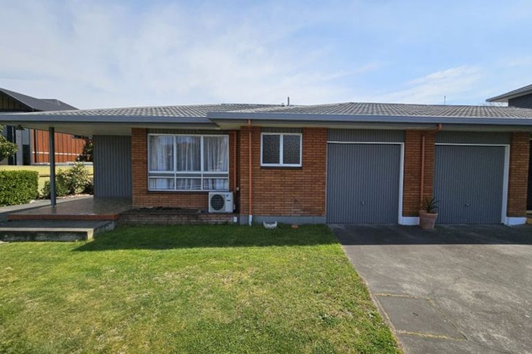 Photo of property in 3/47 Te Mata Road, Havelock North, 4130