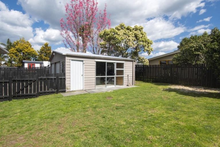 Photo of property in 17 Bayview Street, Te Puke, 3119