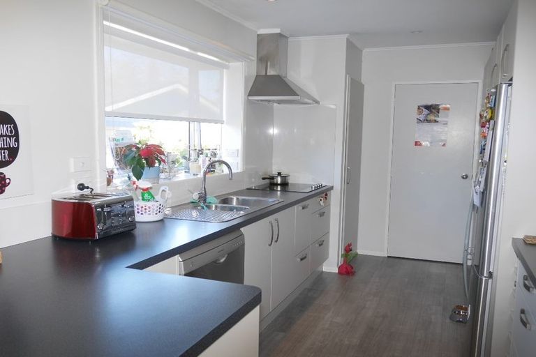 Photo of property in 89 Eatwell Avenue, Paraparaumu Beach, Paraparaumu, 5032