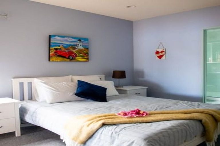 Photo of property in 4 Bush Point Road, Cable Bay, 0420