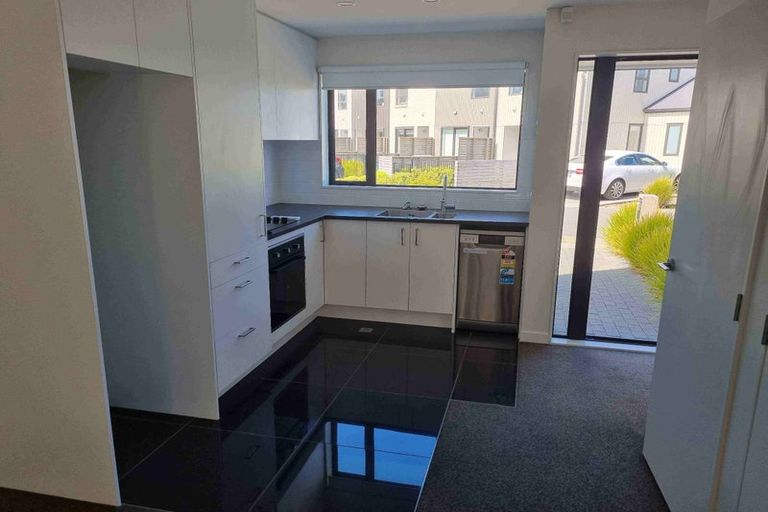 Photo of property in 3/170 Fraser Avenue, Johnsonville, Wellington, 6037