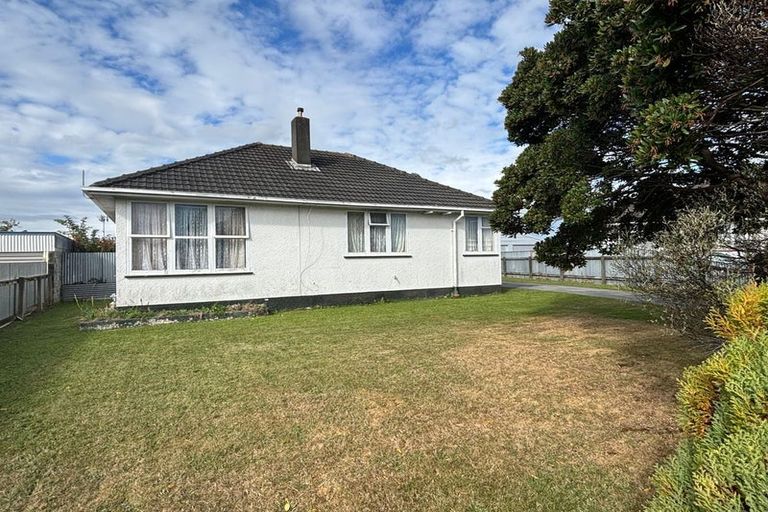 Photo of property in 71 Clyde Crescent, Roslyn, Palmerston North, 4414