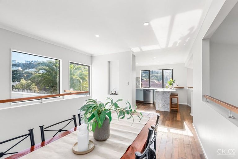 Photo of property in 175 Tirohanga Road, Tirohanga, Lower Hutt, 5010