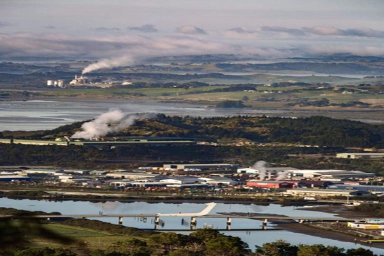 Photo of property in 32 Panorama Drive, Parahaki, Whangarei, 0112