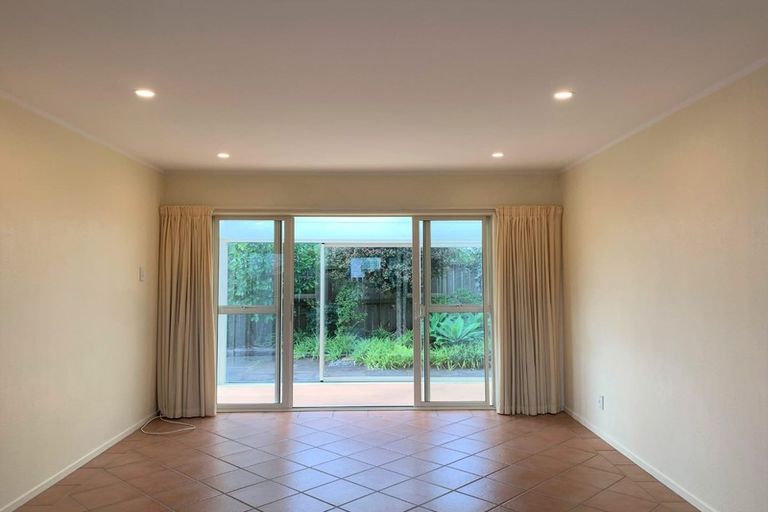 Photo of property in 4/138 Hutchinson Avenue, New Lynn, Auckland, 0600
