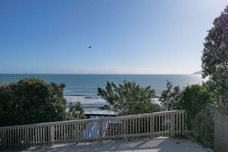 Photo of property in 105 Rosetta Road, Raumati South, Paraparaumu, 5032