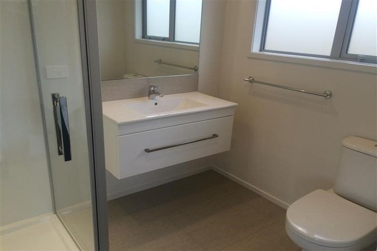 Photo of property in 71 Links Drive, Waiwhakaiho, New Plymouth, 4312