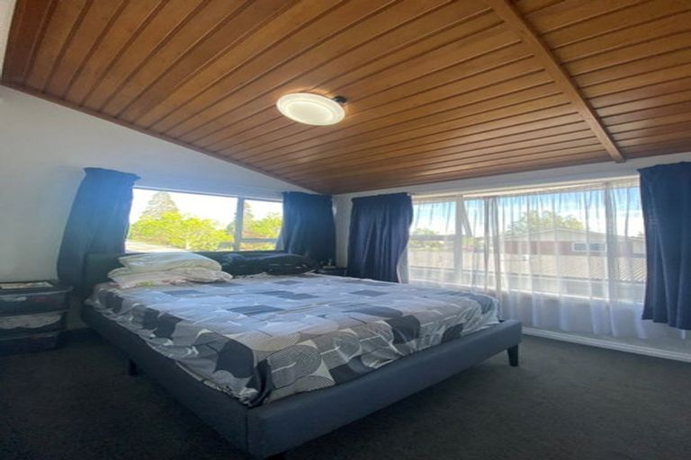 Photo of property in 294 Main North Road, Redwood, Christchurch, 8051