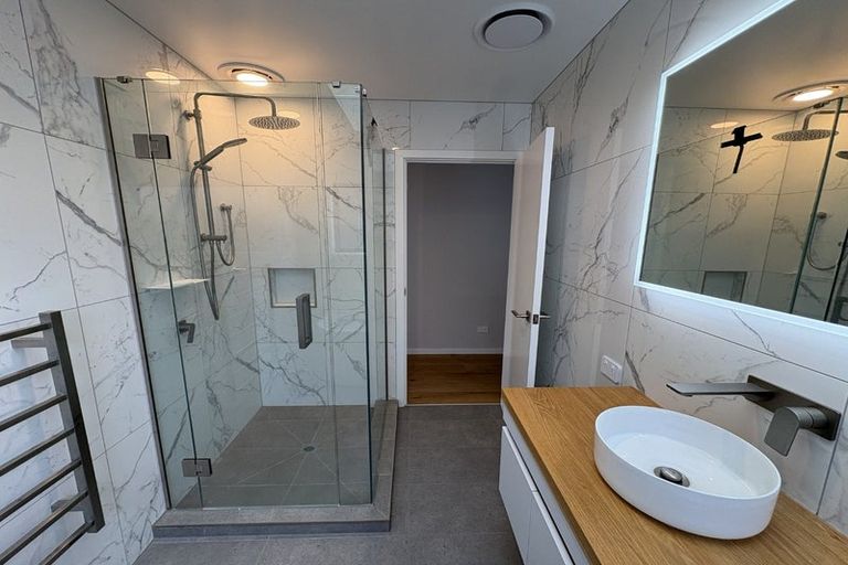 Photo of property in 89 Oak Road, Poraiti, Napier, 4112