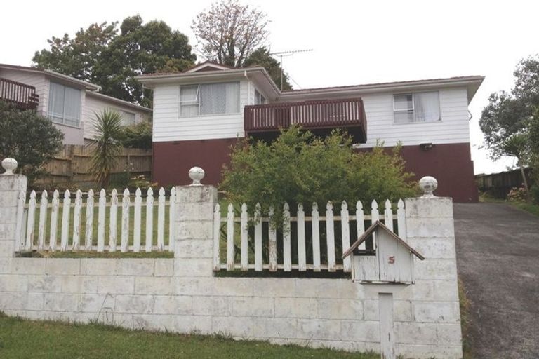 Photo of property in 5 Garner Place, Glenfield, Auckland, 0629