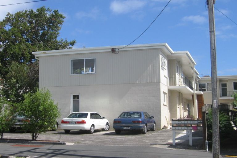 Photo of property in 2/7 Owens Road, Devonport, Auckland, 0624