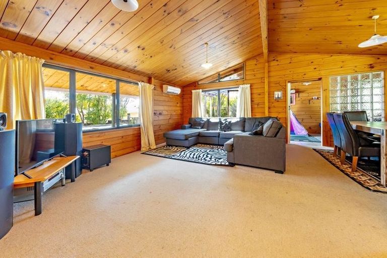 Photo of property in 13 Eterna Place, Clover Park, Auckland, 2019