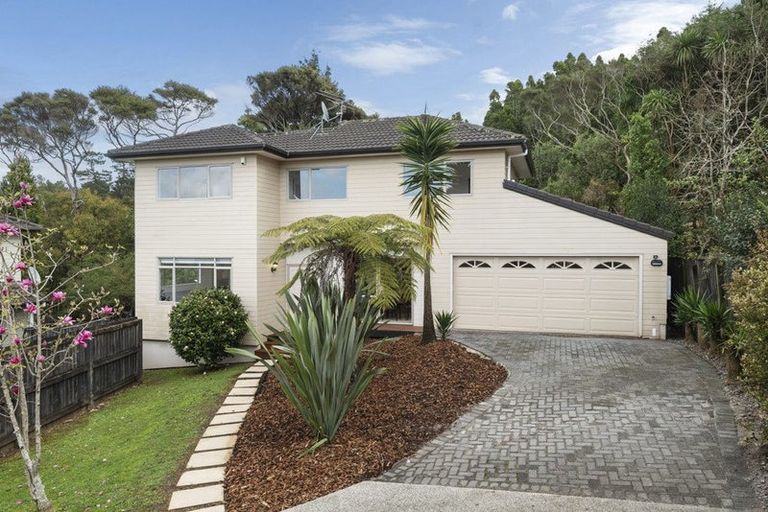 Photo of property in 1/122 Manuka Road, Bayview, Auckland, 0629