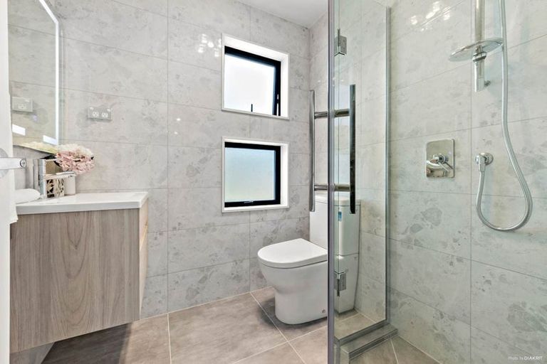 Photo of property in 59d Redwood Drive, Massey, Auckland, 0614