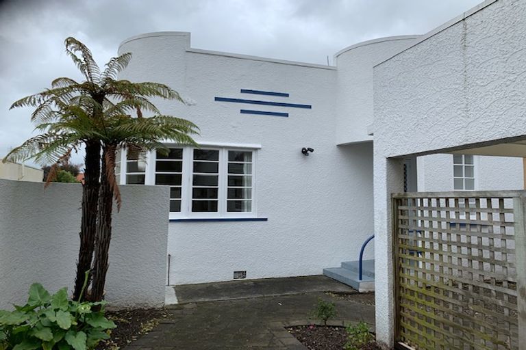 Photo of property in 27 Ake Ake Avenue, Hokowhitu, Palmerston North, 4410