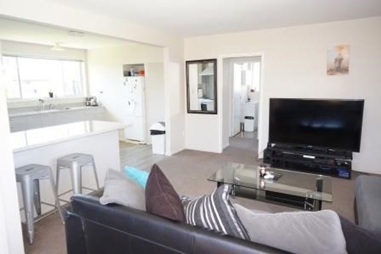 Photo of property in 30b Durham Street, Rangiora, 7400