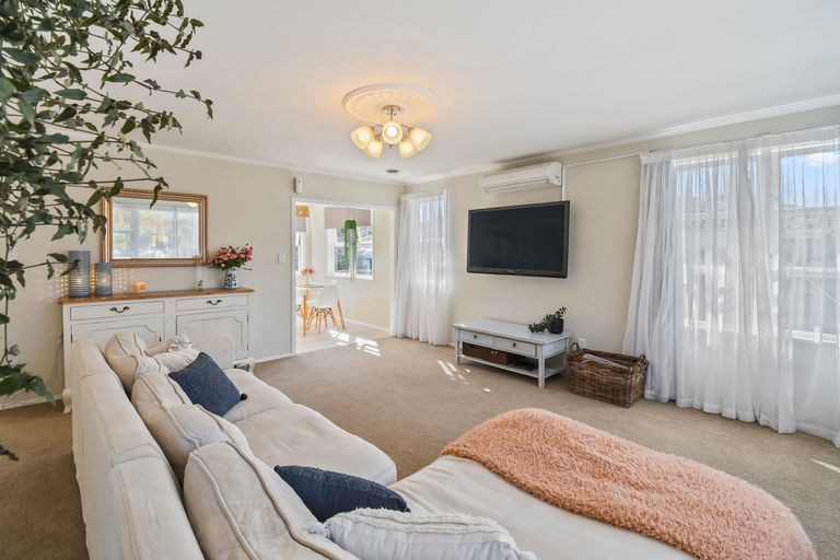 Photo of property in 13 Fairview Avenue, Opaheke, Papakura, 2113