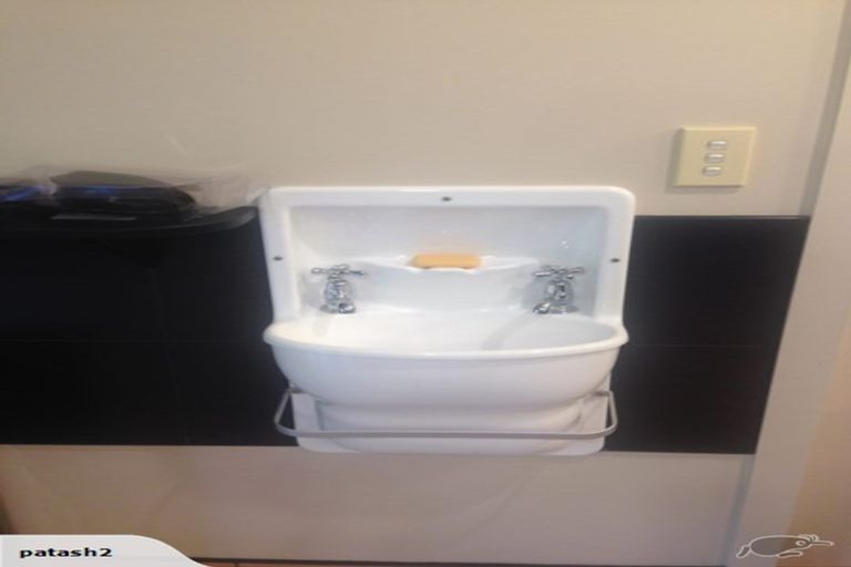 Photo of property in 302 Park Road, Hokowhitu, Palmerston North, 4410