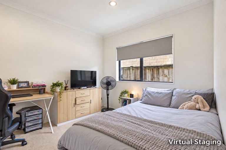 Photo of property in 11 Carrickdawson Drive, Flat Bush, Auckland, 2019