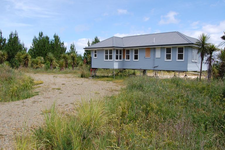 Photo of property in 960a Oneriri Road, Kaiwaka, 0573