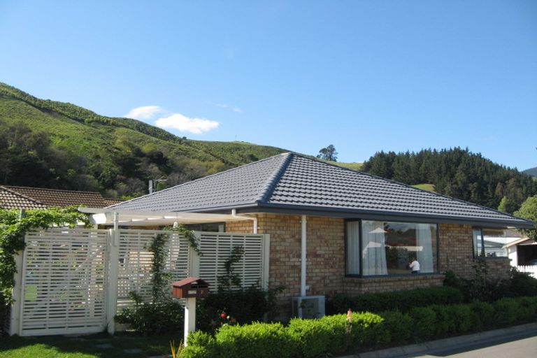 Photo of property in 2 Eastwood Place, The Wood, Nelson, 7010