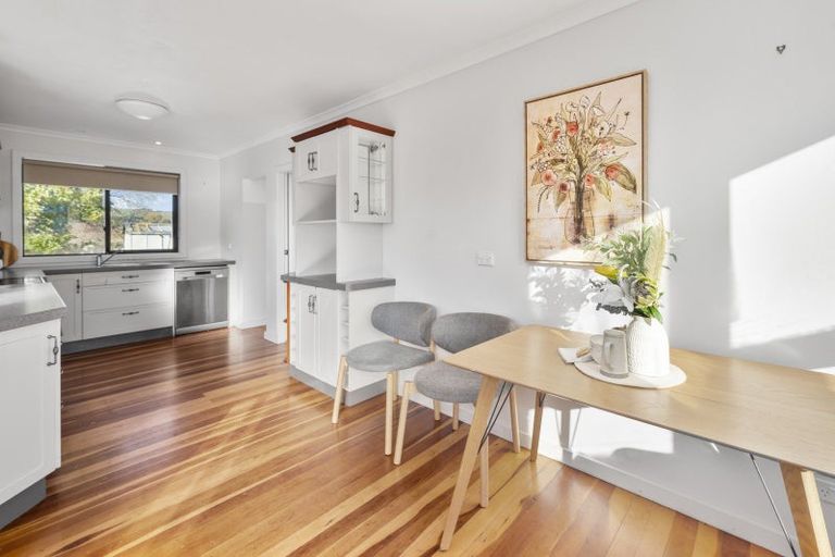 Photo of property in 6 Titoki Place, Pomare, Rotorua, 3015