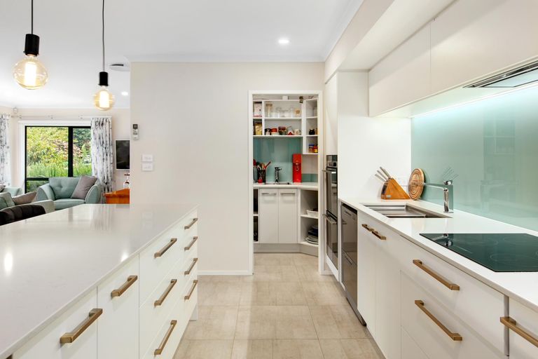 Photo of property in 260 Athenree Road, Athenree, Katikati, 3177