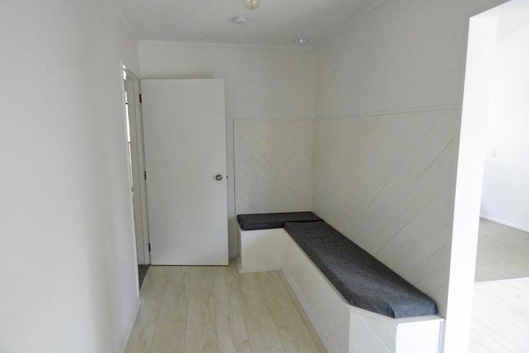 Photo of property in 342a Royal Road, Massey, Auckland, 0614