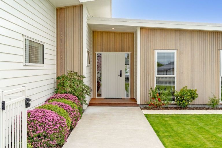 Photo of property in 8 Tuatahi Avenue, Solway, Masterton, 5810