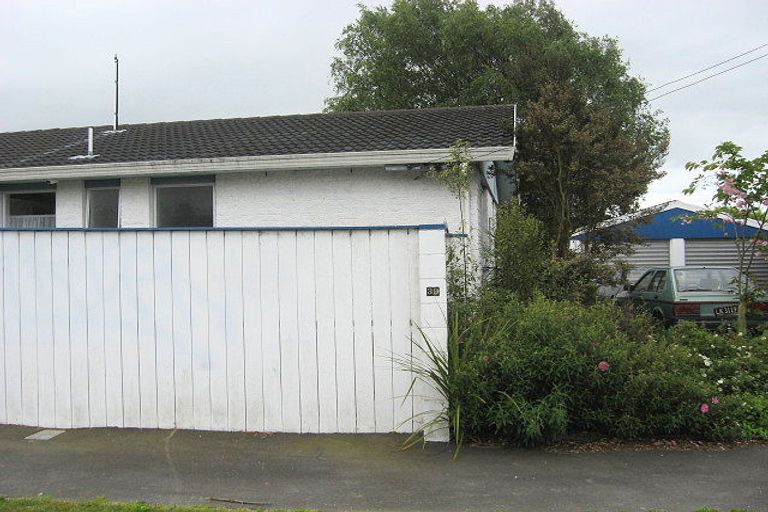 Photo of property in 39 Camden Street, Redwood, Christchurch, 8051