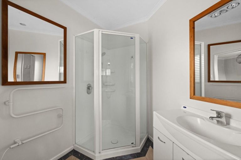 Photo of property in 28 Russell Robertson Drive, Havelock North, 4130