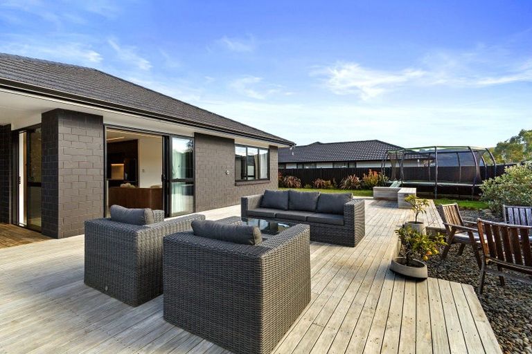 Photo of property in 89 Mawai Hakona Drive, Wallaceville, Upper Hutt, 5018