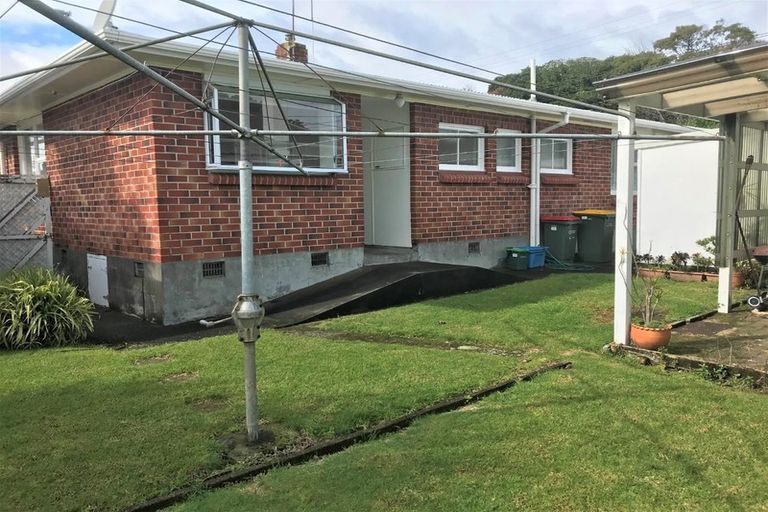 Photo of property in 36 Mount Edgcumbe Street, New Plymouth, 4310