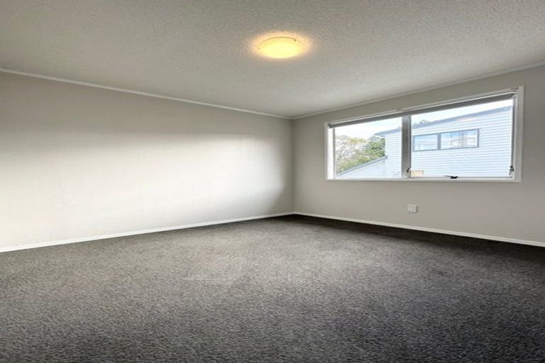 Photo of property in 365 Don Buck Road, Massey, Auckland, 0614
