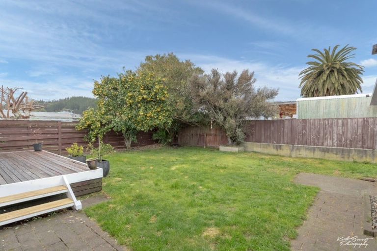 Photo of property in 102 Clouston Park Road, Clouston Park, Upper Hutt, 5018